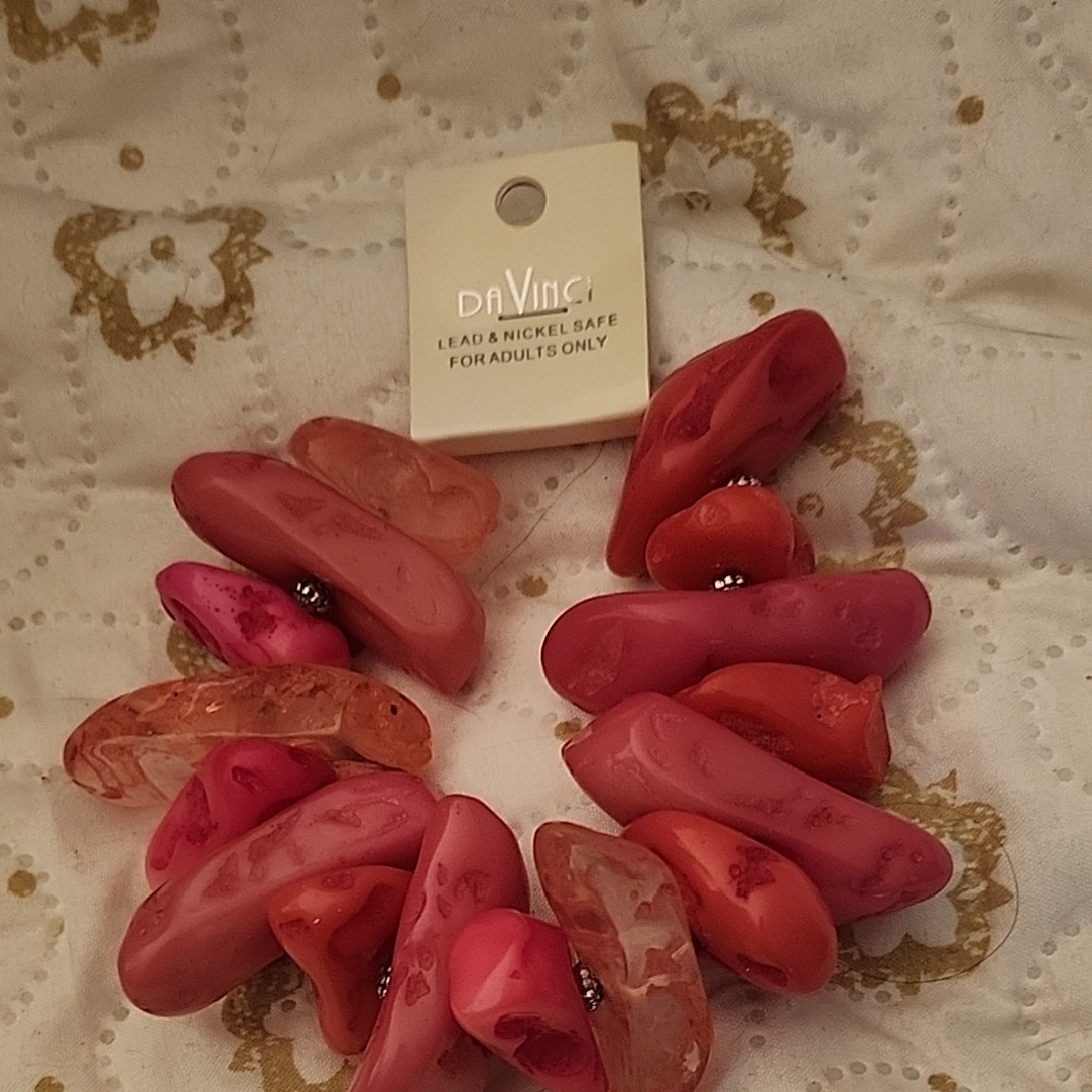 Davinci Coral And Rose Beaded Bracelet 18$